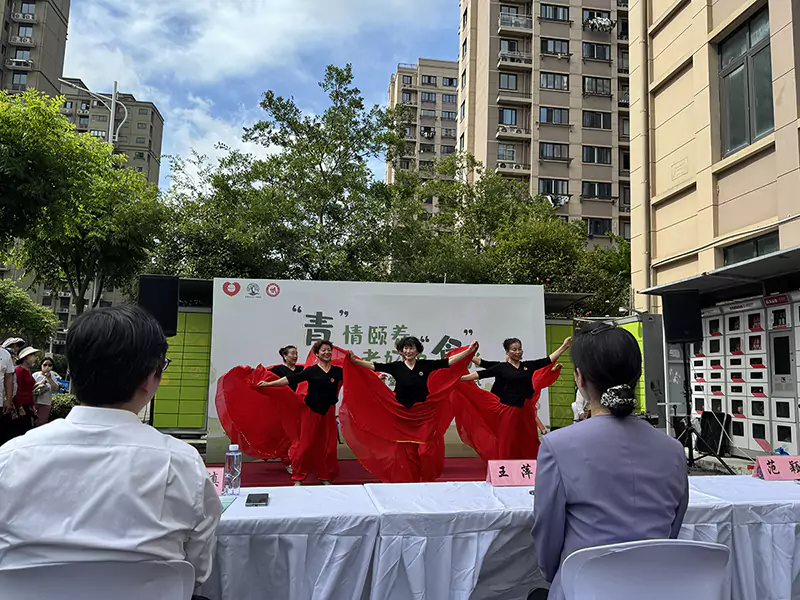 匯玨科技集團助力青村鎮社區長者食堂啟用,愛心捐贈溫暖人心